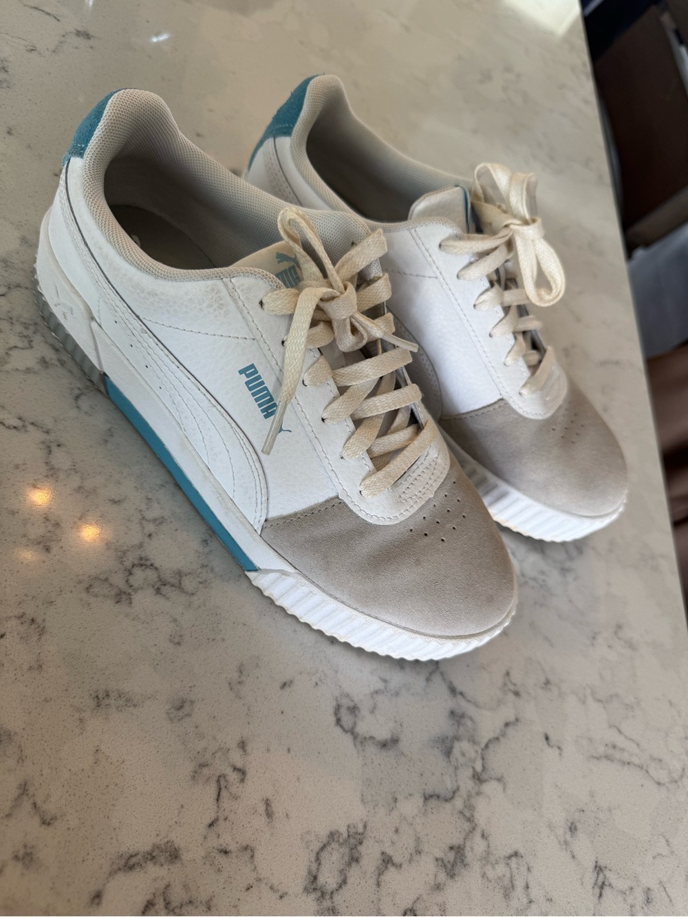 Puma Sneakers